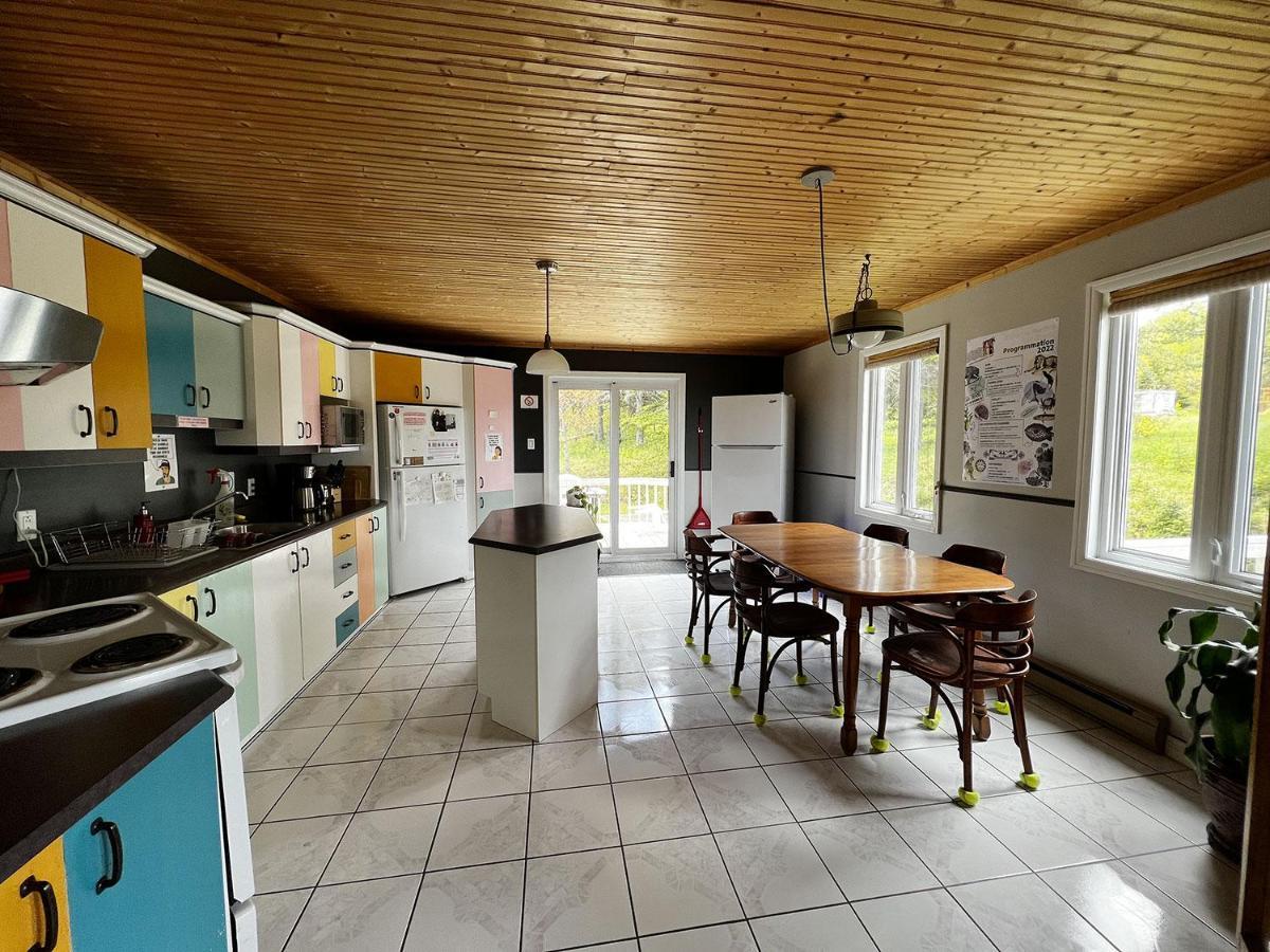 Chill Shack - Auberge Jeunesse Sainte Anne-des-Chênes Buitenkant foto